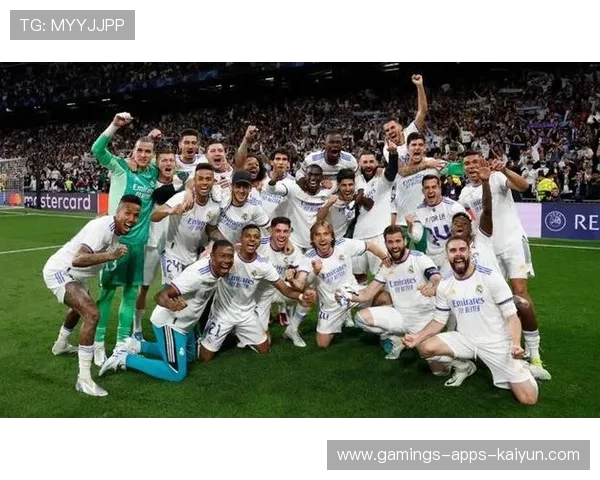 皇马边路下底回传制造门前混战